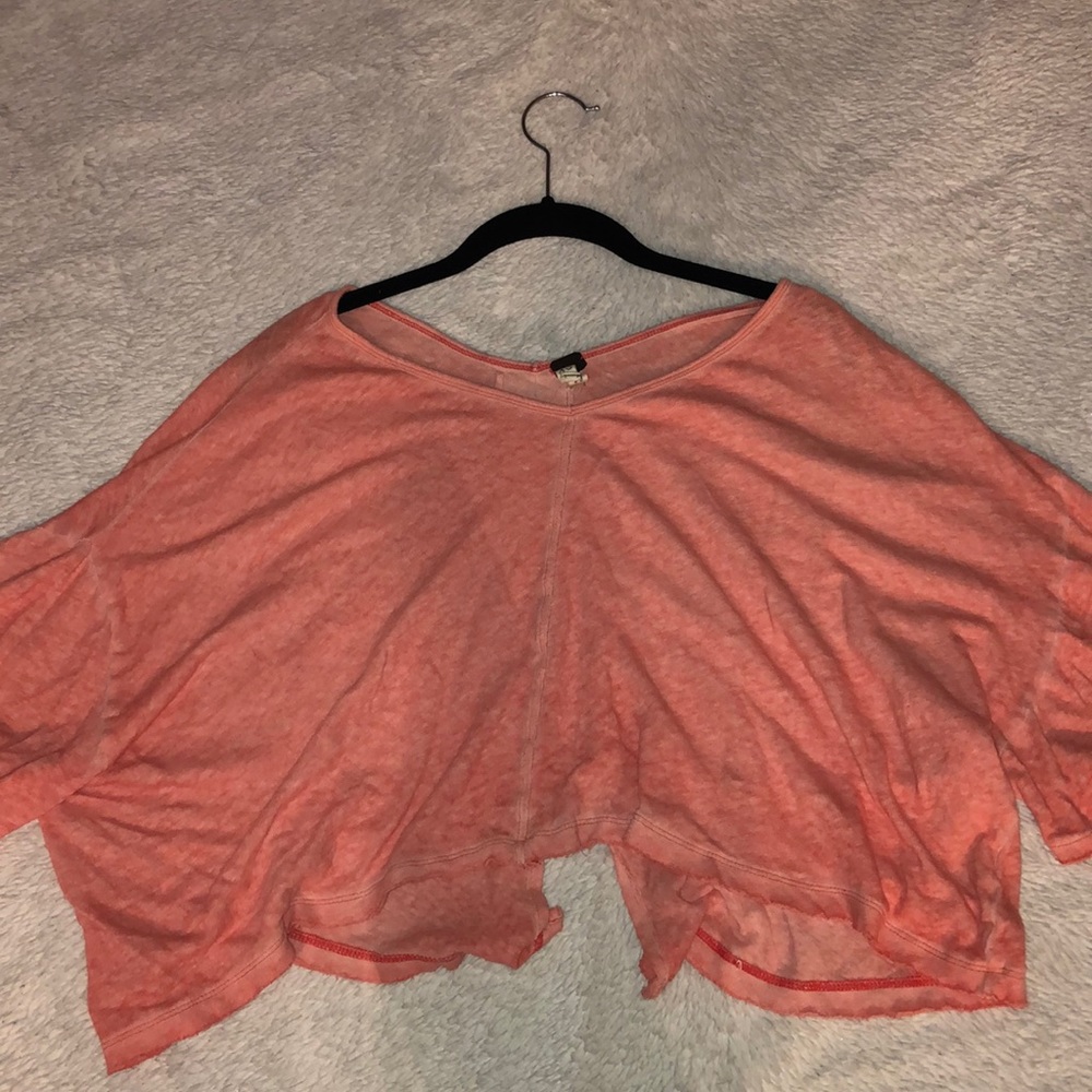 Cropped, slit back, Free People top